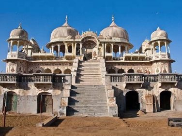 Golden Triangle Tour With Mandawa